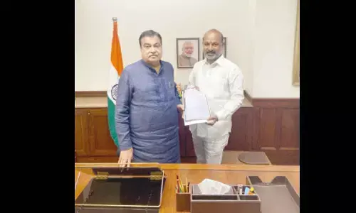 Start Karimnagar-Jagtial road expansion work, Bandi urges Gadkari