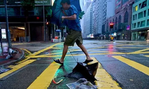 Hong Kong issues 1st black rainstorm warning of year