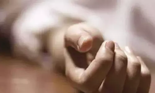 CA kills self using helium gas in hotel