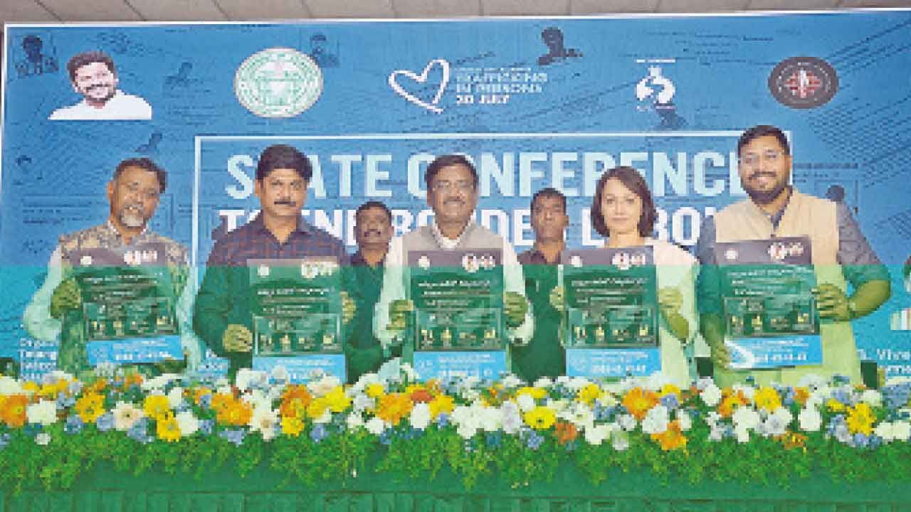 Vivek launches toll free helpline for reporting bonded labour cases