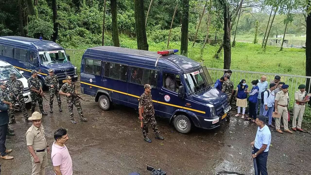 Police inspect suspected mass grave sites near Dharmasthala Police inspect suspected mass grave sites near Dharmasthala