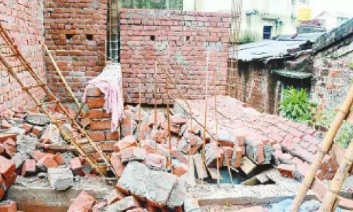 Family of labourers loses 2 members in wall collapse