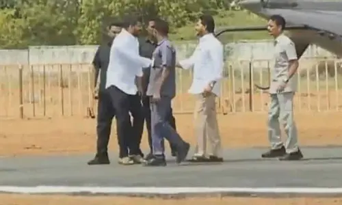 Former Chief Minister of Andhra Pradesh YS. Jagan Mohan Reddy received warm welcome from party cadres during his one day visit at Chemudugunta village of Venkatachalam mandal on Thursday.