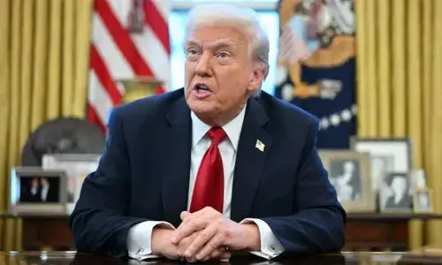 Trump Criticizes India-Russia Economic Ties Amid 25% Tariff Move; Issues Warning to Former Russian President