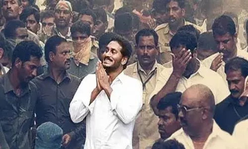 Tensions grip in Nellore amid former CM YS Jagan visit