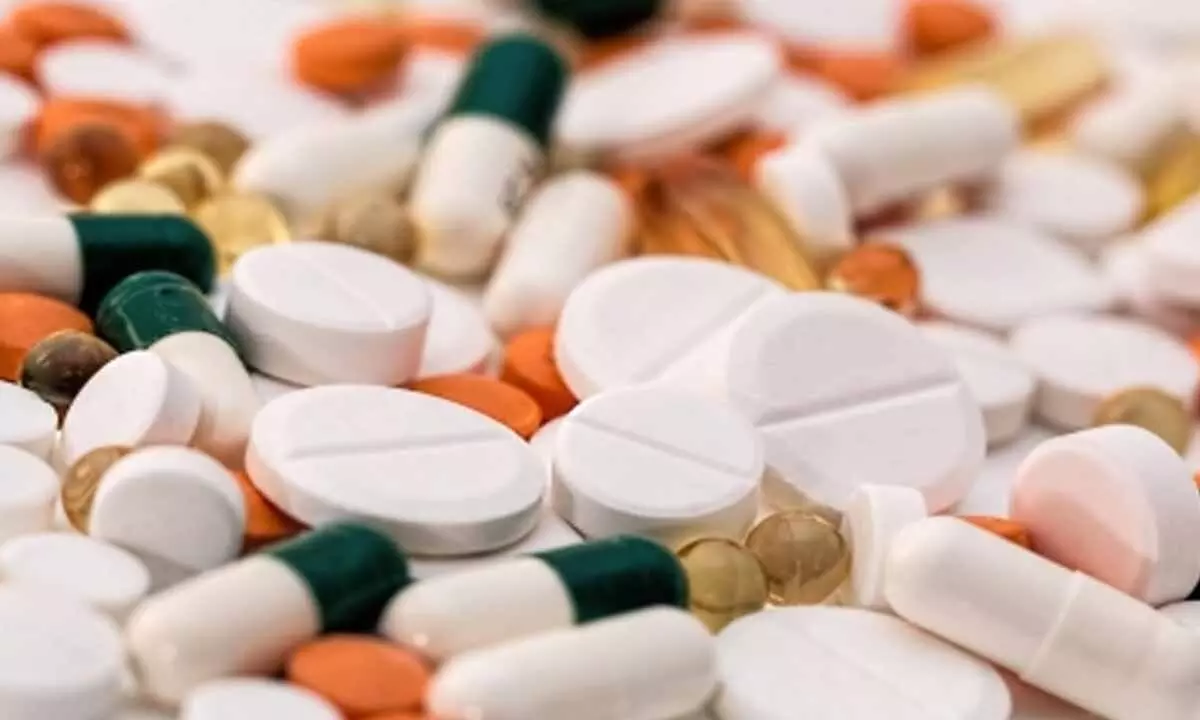 Trump asks 17 non-Indian drug majors to cut prices in US; Nifty pharma dips Trump asks 17 non-Indian drug majors to cut prices in US; Nifty pharma dips