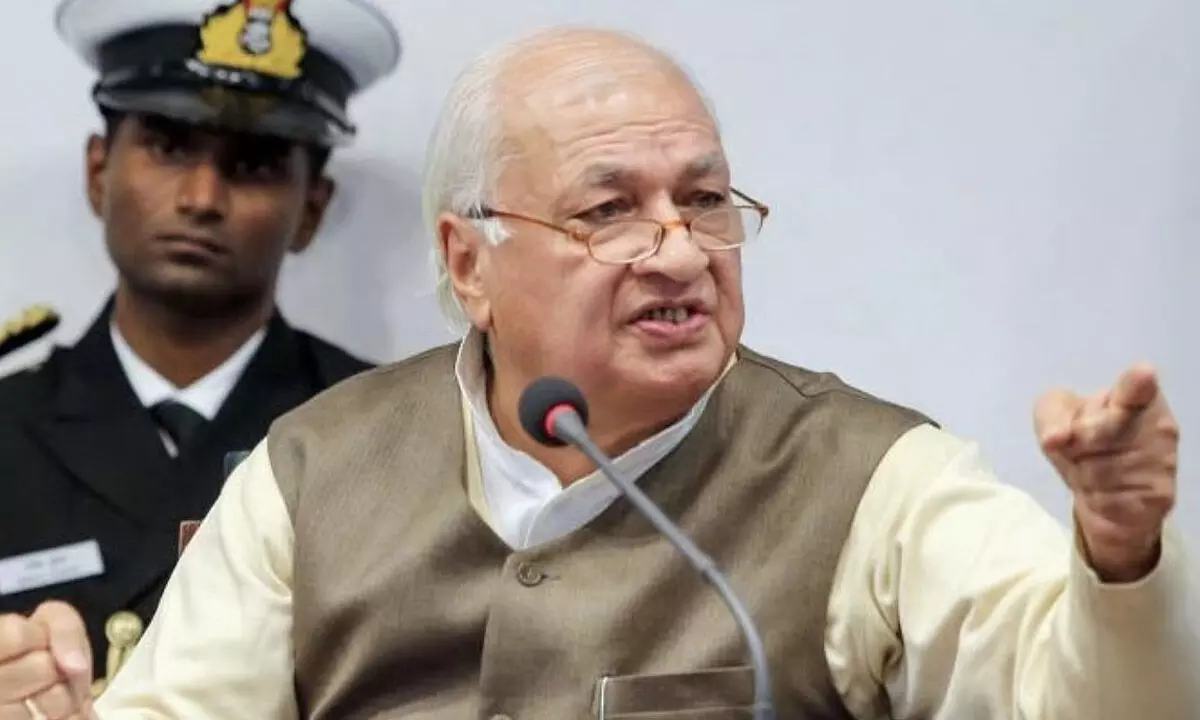 Kerala Governor Appoints Temporary Vice Chancellors Amid State Government Standoff Kerala Governor Appoints Temporary Vice Chancellors Amid State Government Standoff