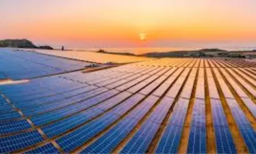 Top EPC Players Accelerating Wind & Solar Projects in India