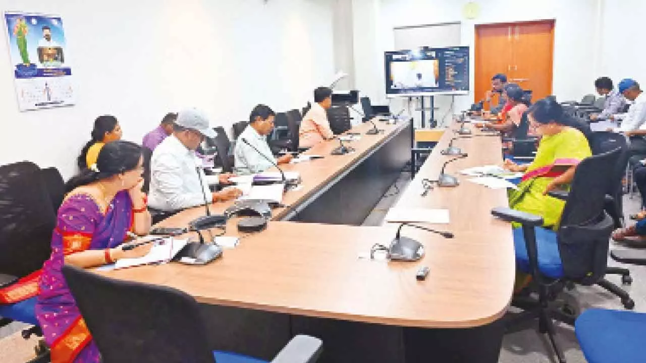 Officials told to form spl teams to clear pending pleas under Indiramma housing