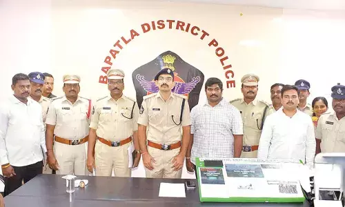 Bapatla police bust pan-India cybercrime gang