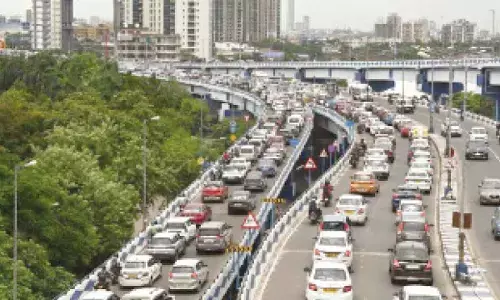 Traffic on Janakpuri flyover to be suspended for a month