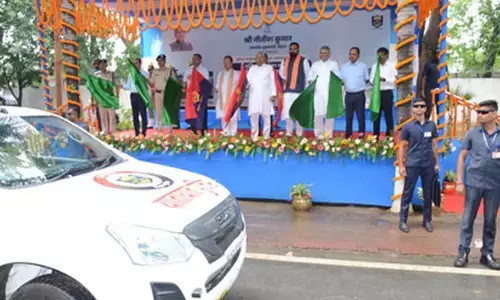 CM Nitish flags off 71 new Traffic Police vehicles to boost road safety in Bihar