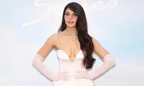 Jacqueline Fernandez dazzles with pole dancing comeback