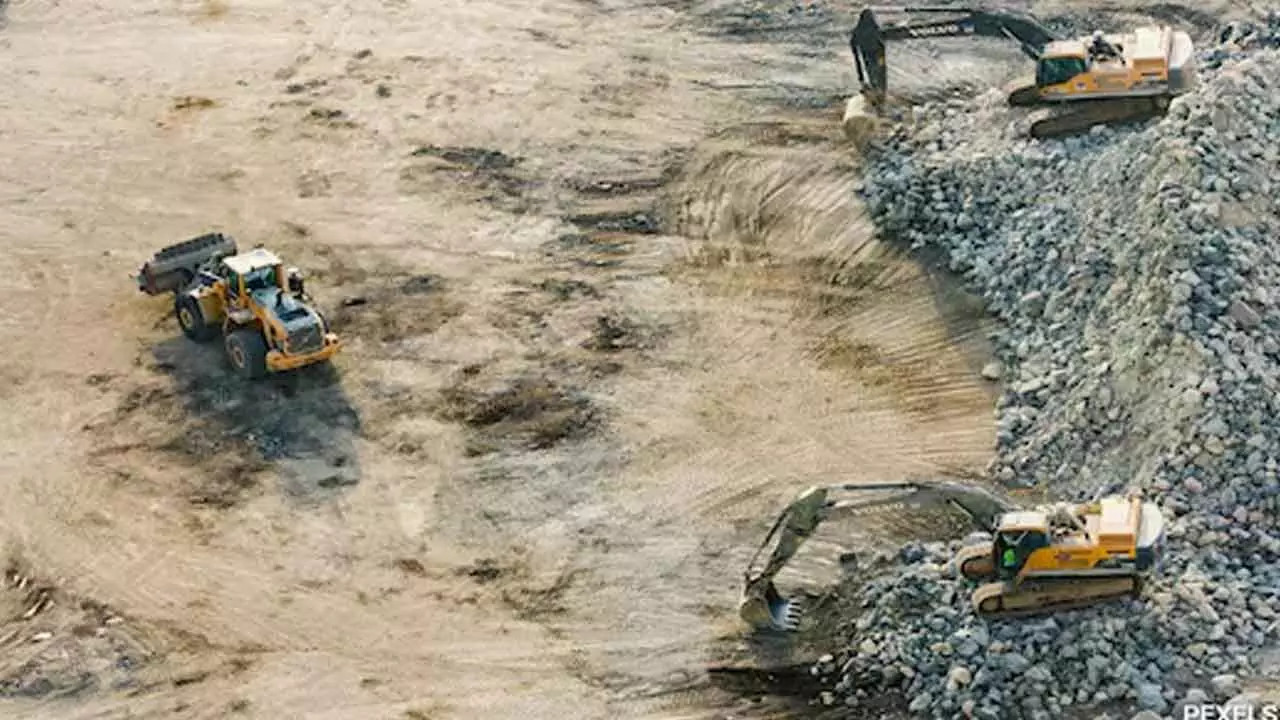 Six migrant workers killed in granite quarry accident in Andhra Pradesh