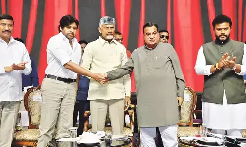 Pawan Kalyan thanks Nitin Gadkari for inaugurating two national highways