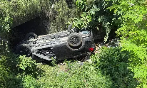 J-K: 2 killed as SUV falls into gorge in Kathua