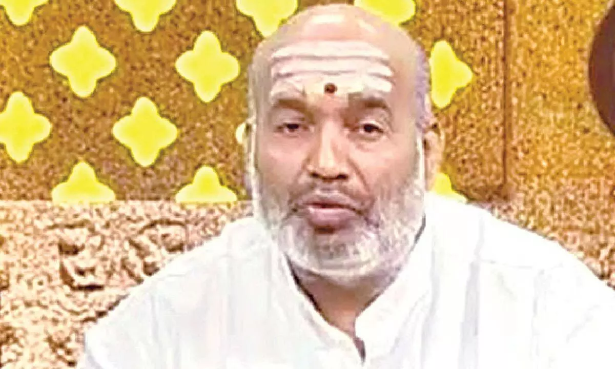 Allegations against Dharmasthala hurt devotees deeply: Somayaji Allegations against Dharmasthala hurt devotees deeply: Somayaji