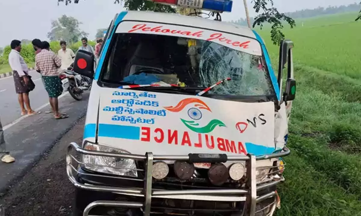 Tragic Road Accident Claims Two Lives in Eluru District