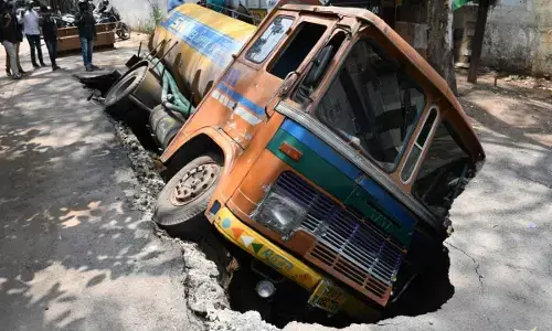 Hyderabad: Road Collapses in Banjara Hills Water Tanker Accident  at banjara hills Road 1 on Tuesday
