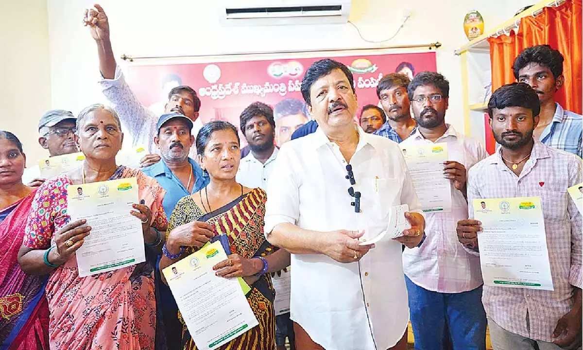 CMRF cheques worth Rs 30.3L distributed