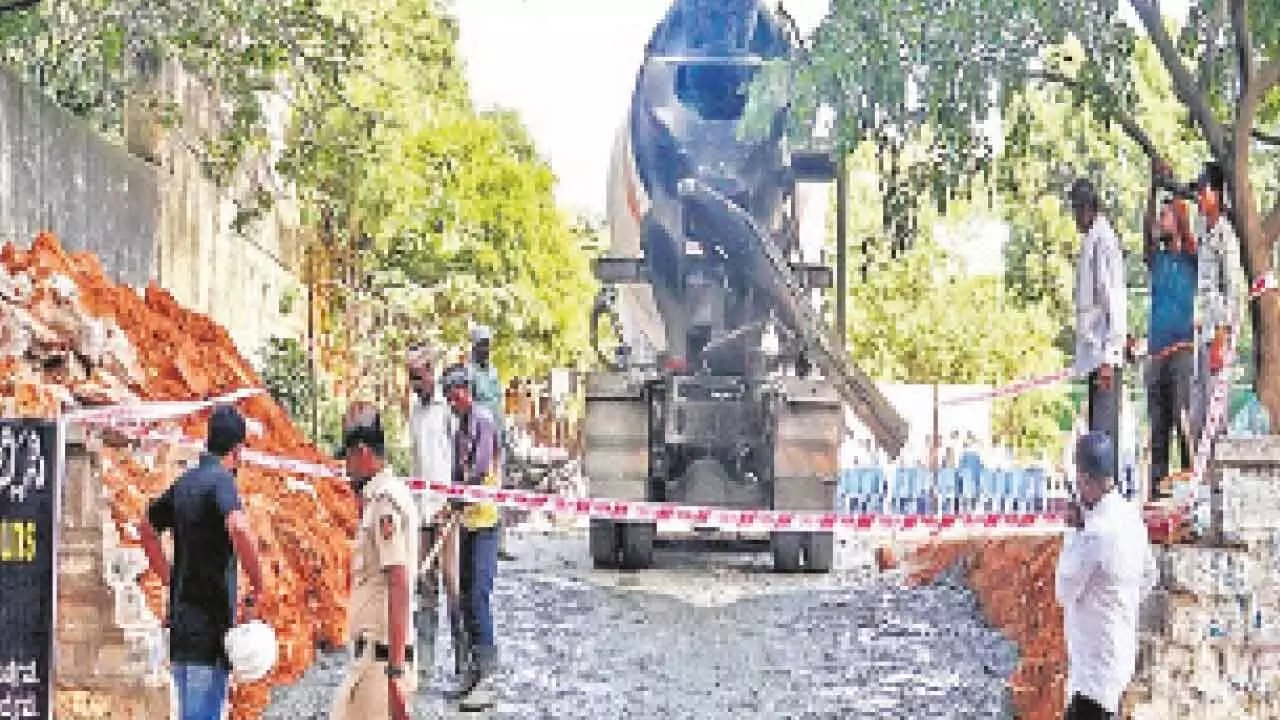 Rahul Gandhi’s protest sparks controversy: BJP alleges destruction of heritage wall and trees at Freedom Park Rahul Gandhi’s protest sparks controversy: BJP alleges destruction of heritage wall and trees at Freedom Park