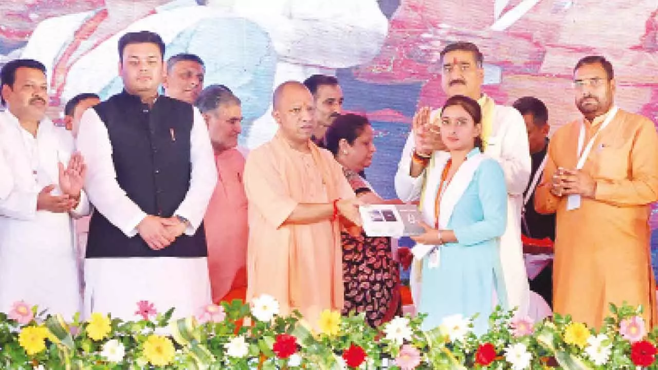 Adopting ‘Swadeshi’ is the need of the hour: Yogi Adopting ‘Swadeshi’ is the need of the hour: Yogi