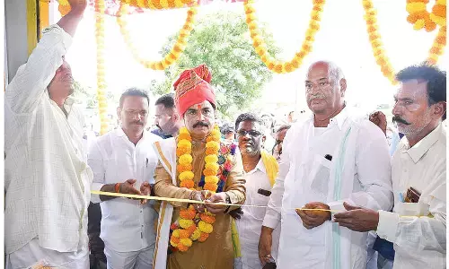 MLA Amilineni Surendra Babu celebrates birthday with Banjaras