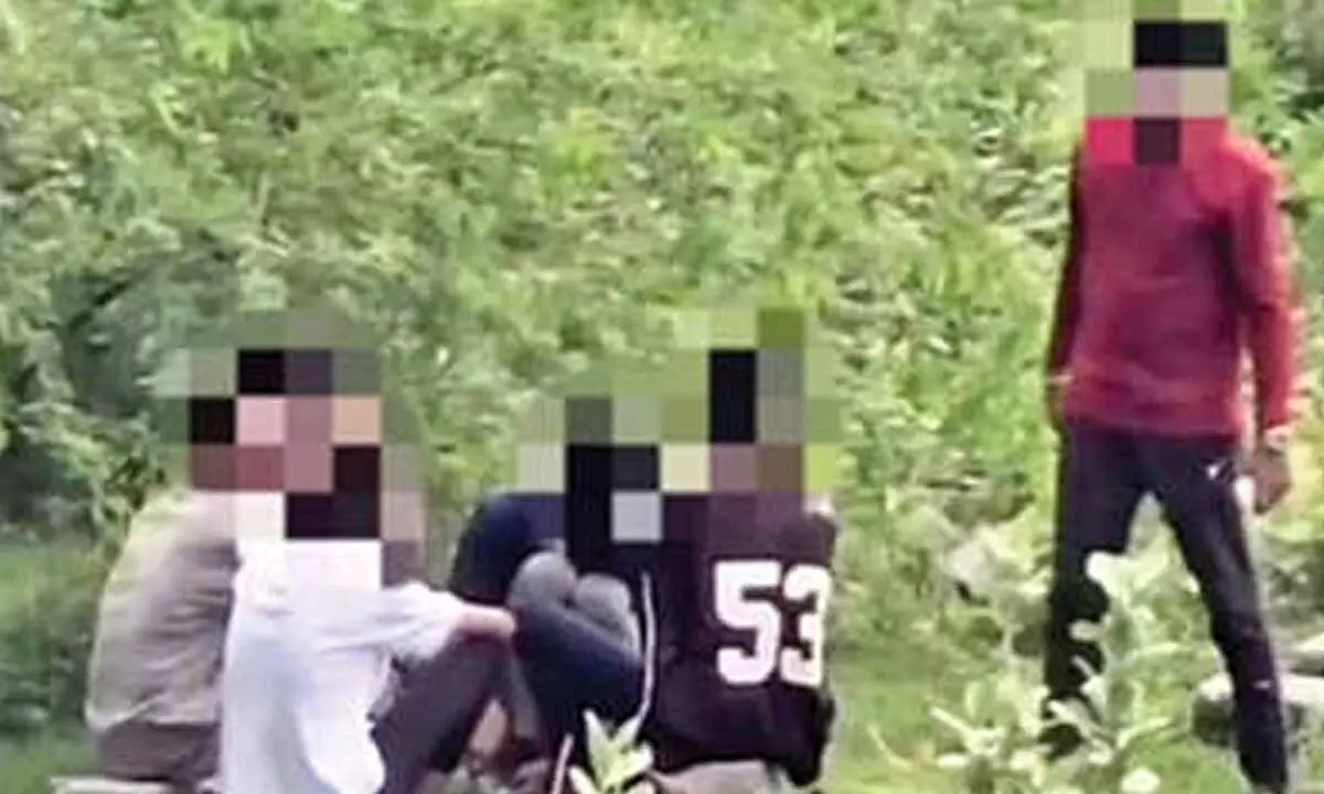 6 youth held for taking intoxicant injection