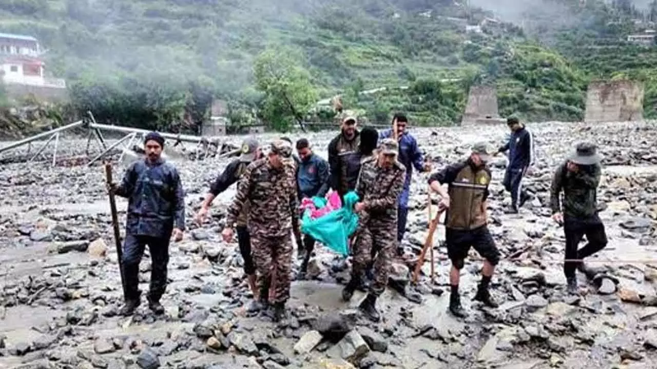 28 tourists from Kerala missing 28 tourists from Kerala missing