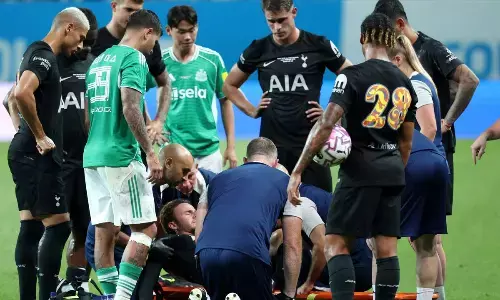 Tottenham midfielder James Maddison to have surgery on ruptured ACL