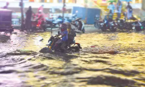 Heavy Rain in Hyderabad Causes Waterlogging and Traffic Jams on Friday Evening