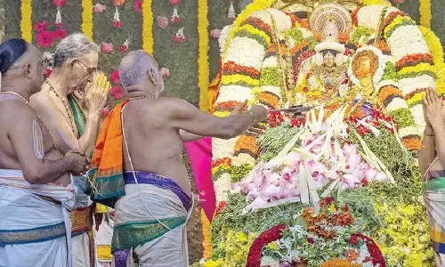 Grandeur marks Varalakshmi Vratam at Tiruchanur