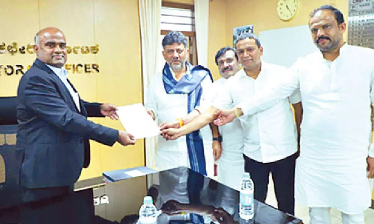 Cong delegation submits complaint on ‘election fraud’ Cong delegation submits complaint on ‘election fraud’