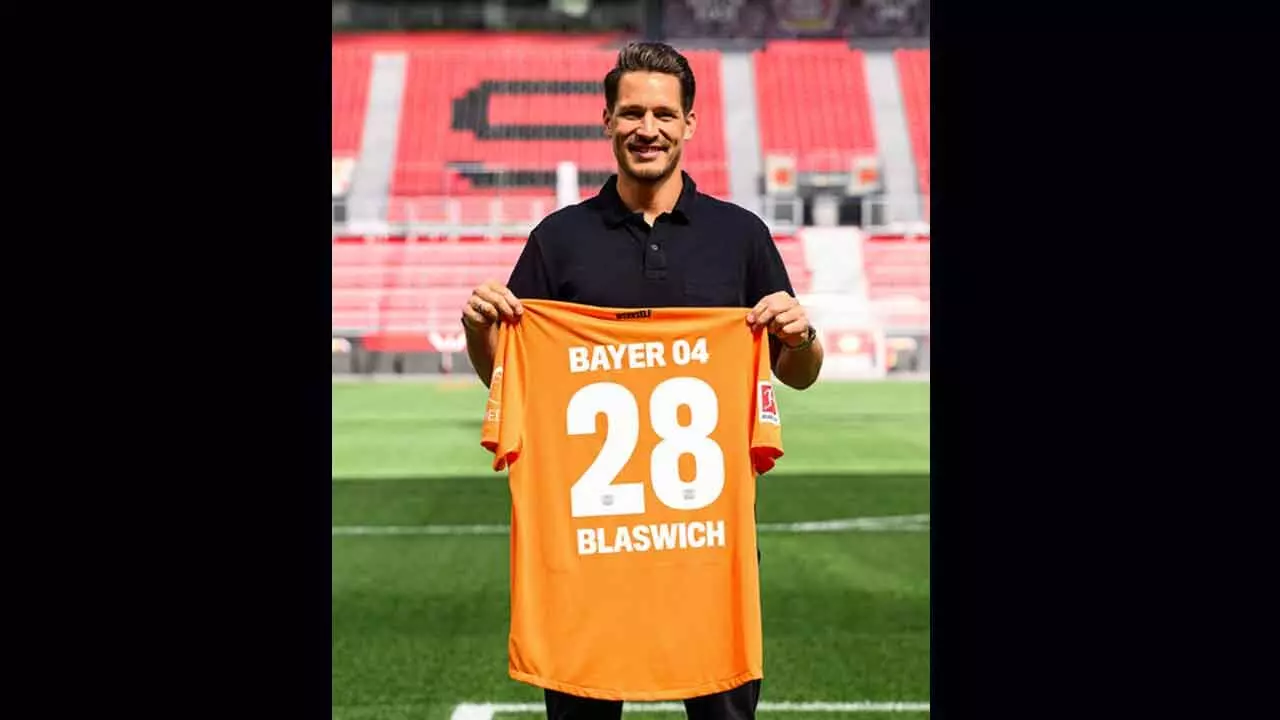 Bayer Leverkusen sign goalkeeper Janis Blaswich from RB Leipzig Bayer Leverkusen sign goalkeeper Janis Blaswich from RB Leipzig