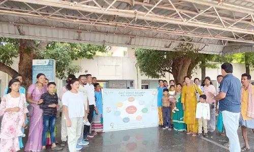 Waltair Division immerses in patriotism with ‘Har Ghar Tirnaga’ campaign