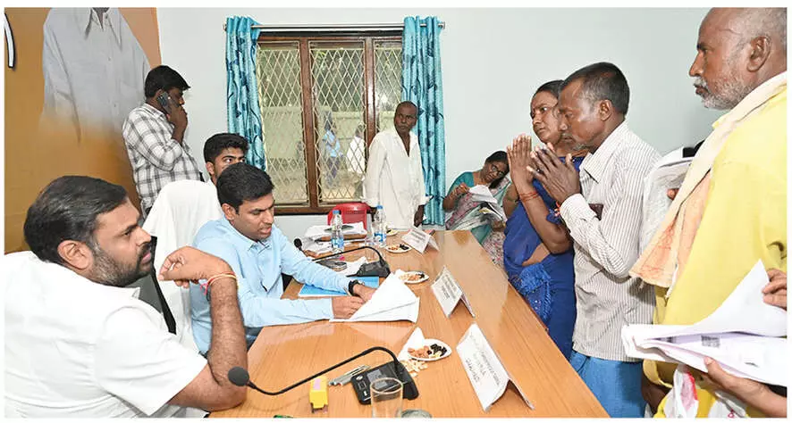 PGRS brings district administrations to people’s doorsteps PGRS brings district administrations to people’s doorsteps