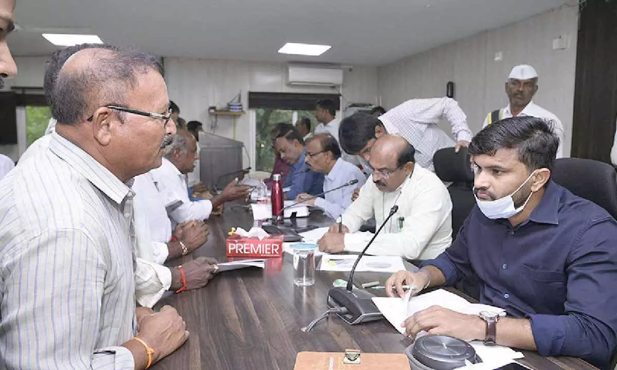 460 grievances received in Anantapur