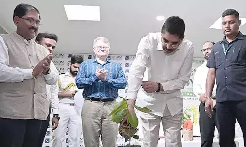 Guv calls on youth to take lead in climate action