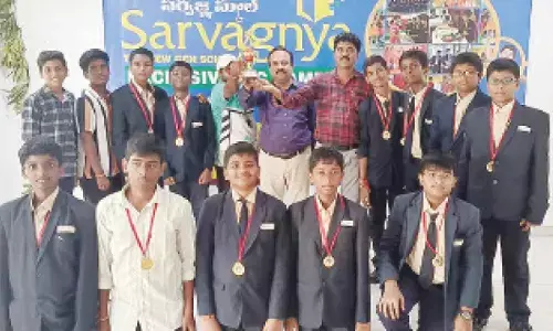 Sarvajna students clinch under-14 Rajiv Gandhi cricket trophy