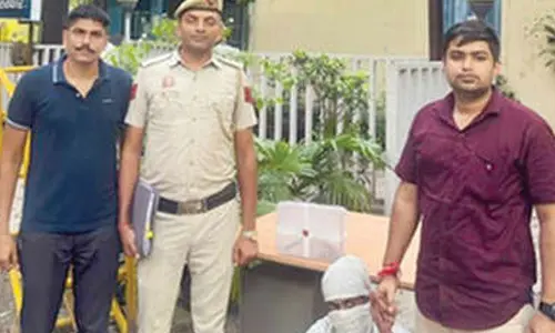 Delhi police bust gambling racket