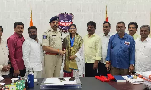 District SP felicitates Bhargavi for her studies