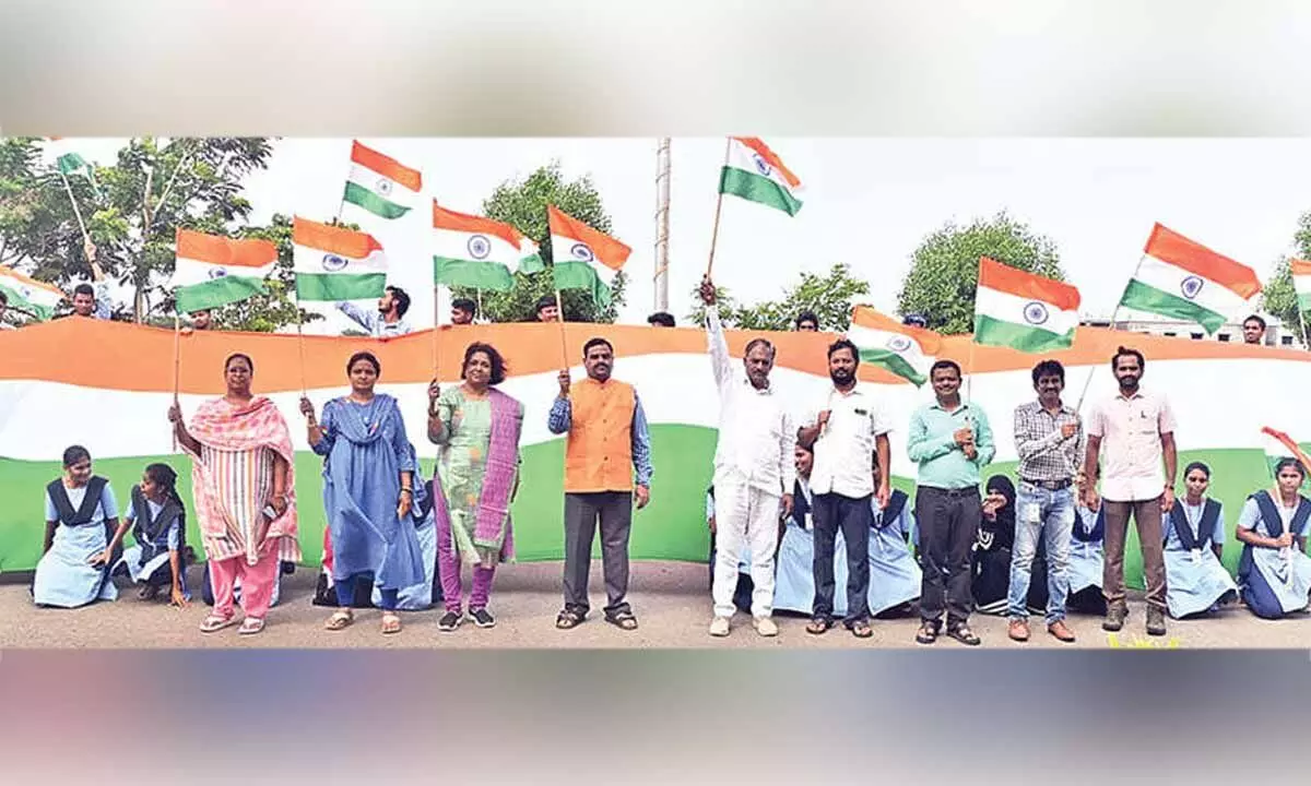 KU students take out Har Ghar Tiranga rally