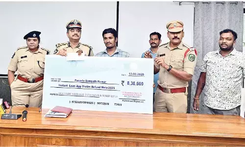 Rs 48 lakh handed over to loan app victims