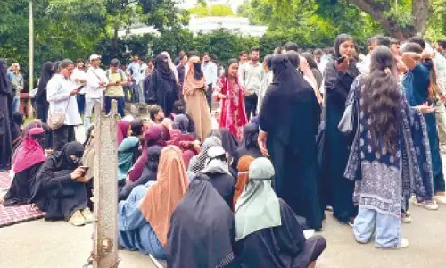 Students association demands rollback in AMU fee hike