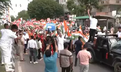 Delhi Minister Ashish Sood leads Tiranga Yatra in Janakpuri