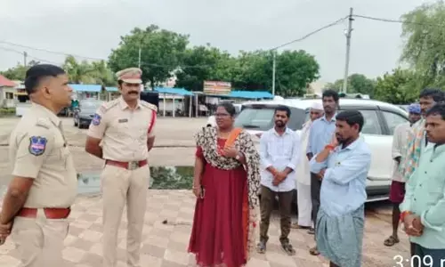 SP Srinivasa Rao Inspects Flood-Prone Areas in Gadwal, Orders Strict Safety Measures