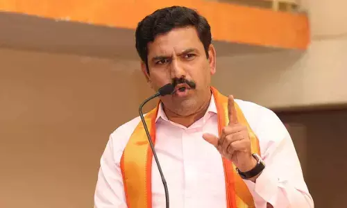 Saffron party raises issue in Assembly