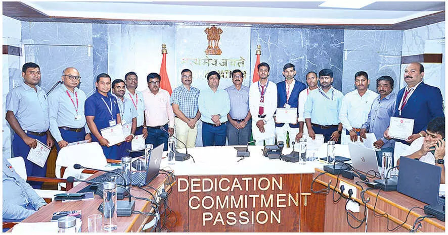 DRM honours railway staff for exceptional alertness