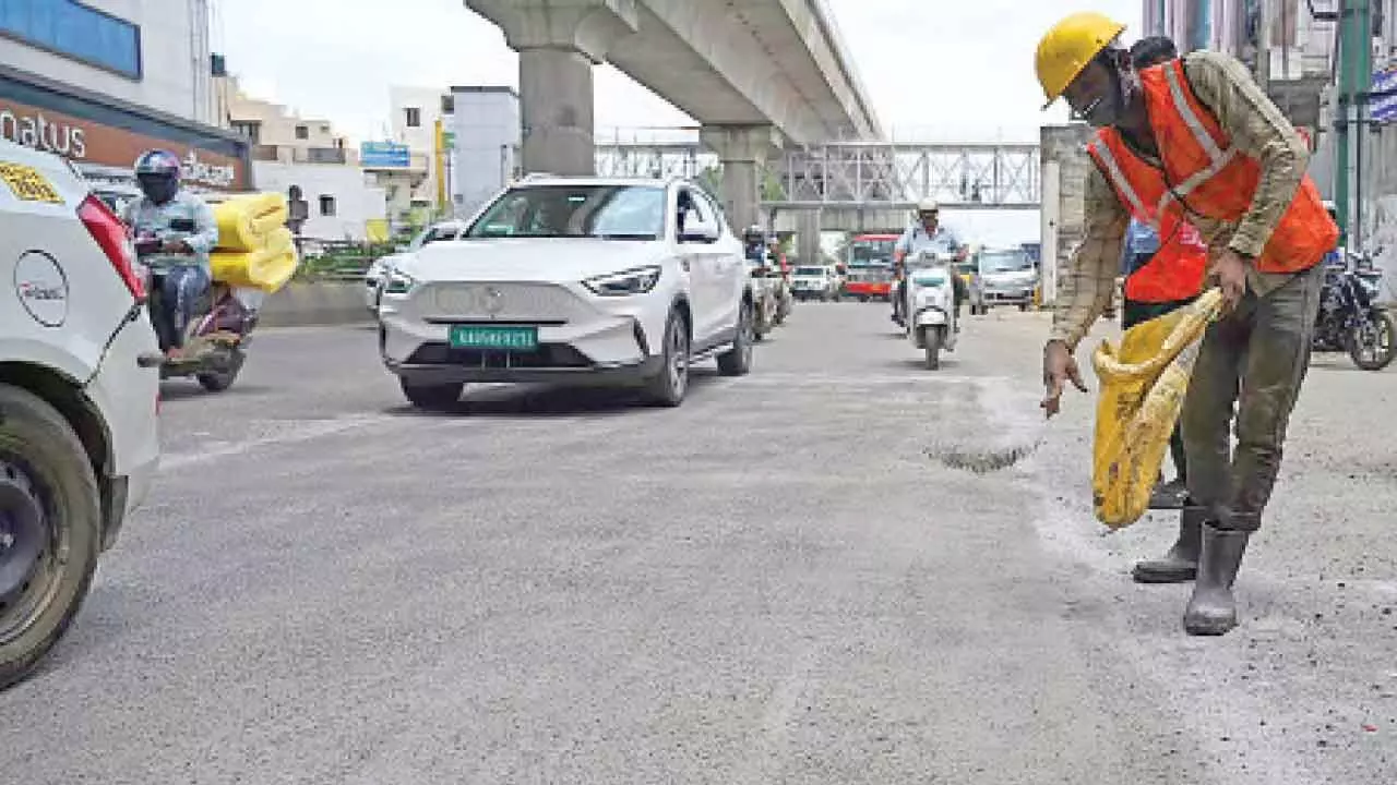 Expedite pothole repairs in city: BBMP