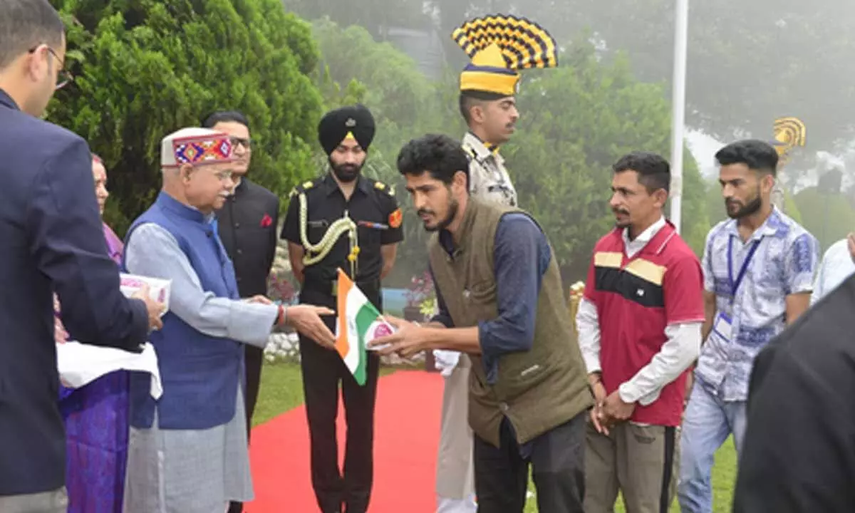 Independence Day celebrated as one of greatest festivals: Himachal Pradesh Governor Independence Day celebrated as one of greatest festivals: Himachal Pradesh Governor